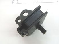 Подушка крепления двигателя SYM ATV600; ATV600LE(UA60A2-6); ATV600LE(UA60A3-6) 50810-REA-000 ― | SYM-CENTER.ru - Мототехника SYM, запчасти, сервис