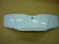 Облицовка крышки отсека для мелочей белый_WH-300P SYM MAXSYM 400; MAXSYM 600 81141-L4A-000-QU ― | SYM-CENTER.ru - Мототехника SYM, запчасти, сервис